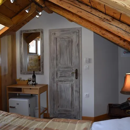 Alexandros Pensionat Arachova